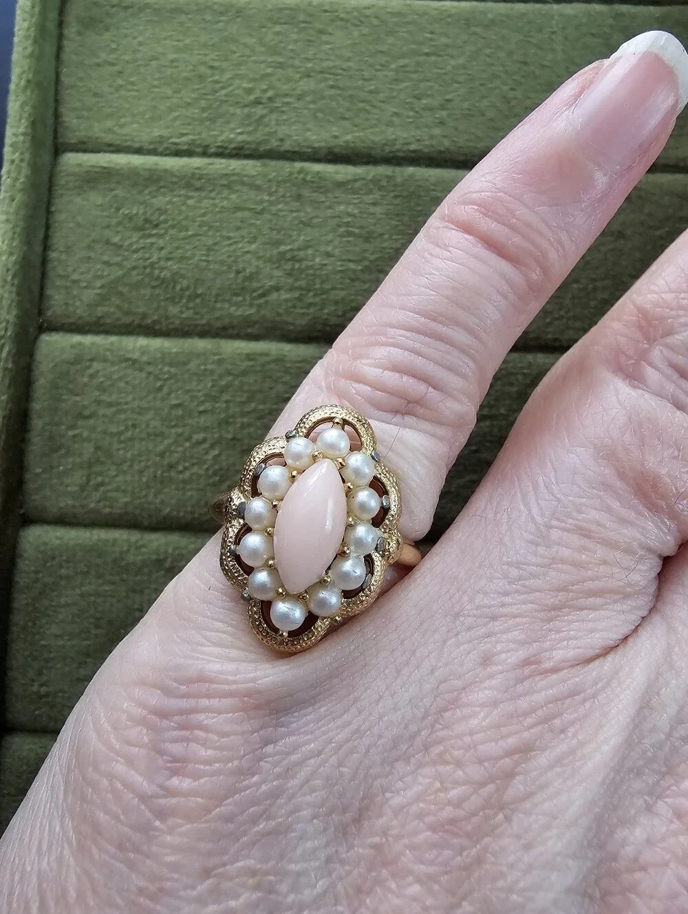 Vintage Avon Ring Size 4/5